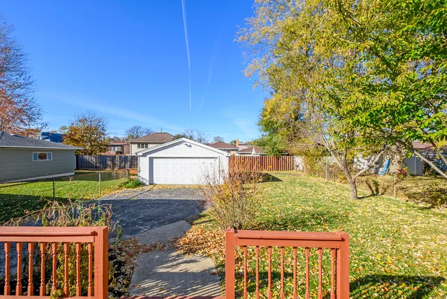 $2,495 | 10838 South Neenah Avenue, Worth, IL 60482