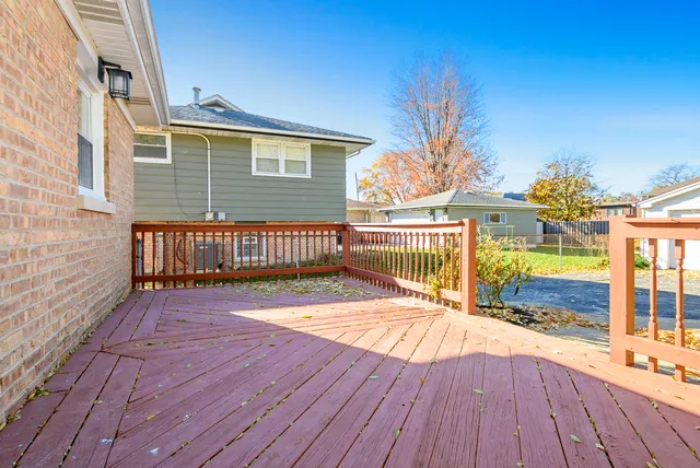 $2,495 | 10838 South Neenah Avenue, Worth, IL 60482