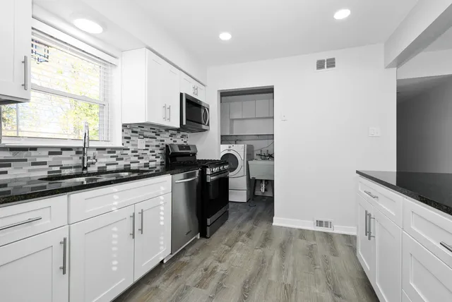 $2,495 | 10838 South Neenah Avenue, Worth, IL 60482