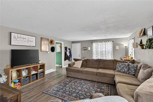 $170,000 | 513 North College Street, Richmond, MO 64085