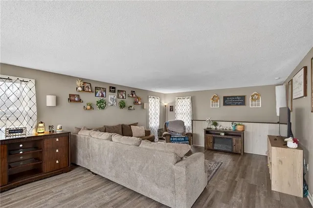 $170,000 | 513 North College Street, Richmond, MO 64085