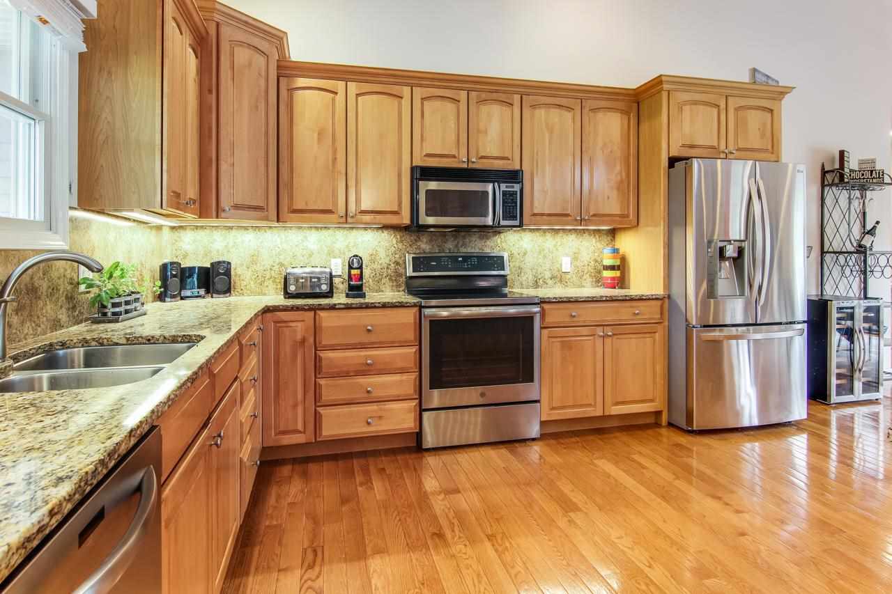 3940 Smokey Ridge Road Traverse City, MI 49686 - Photo 11 of 50 1889677-10.JPG