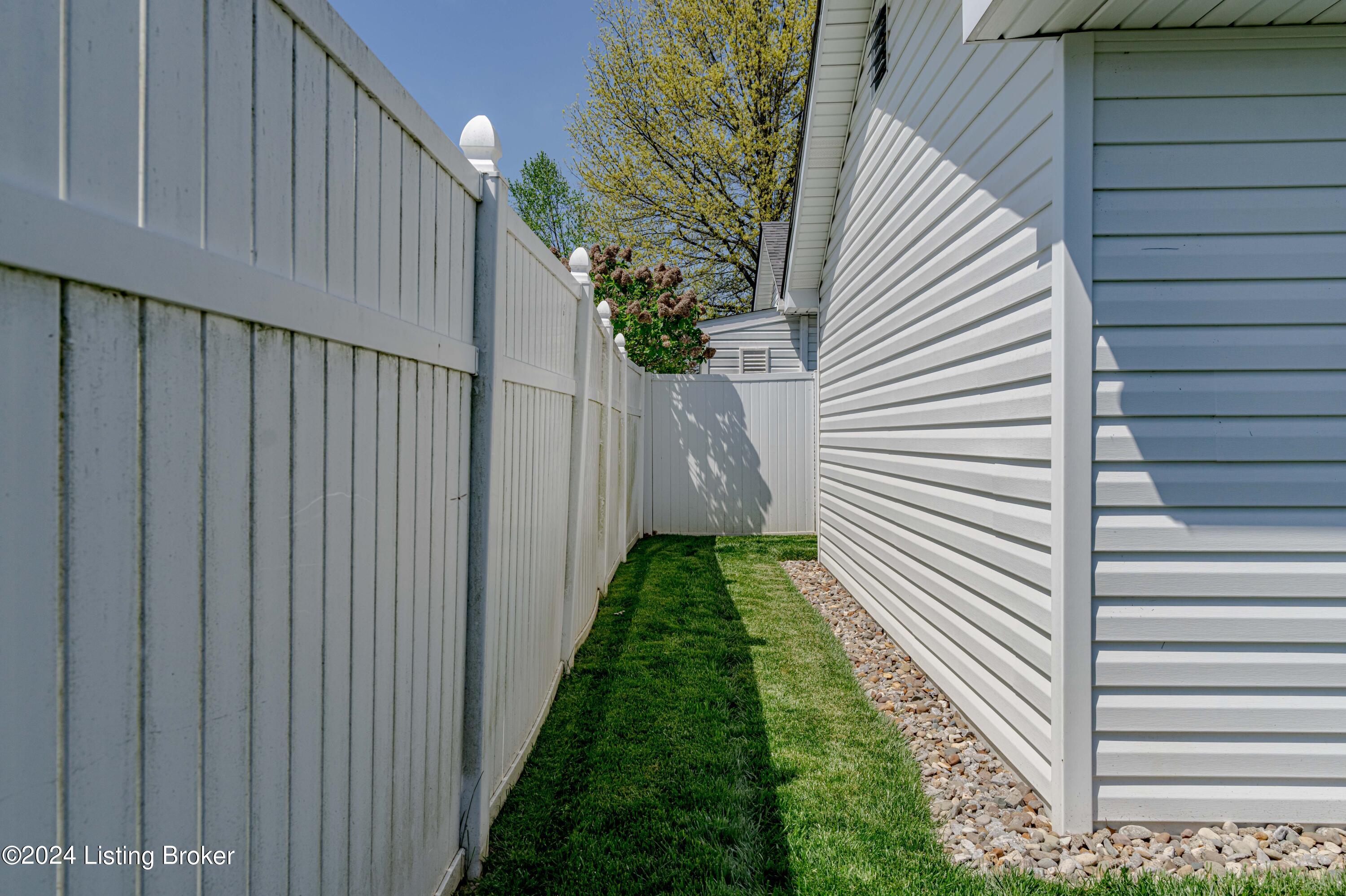 235 Forest Ridge Drive Mount Washington, KY 40047 - Photo 54 of 54 DSC01858