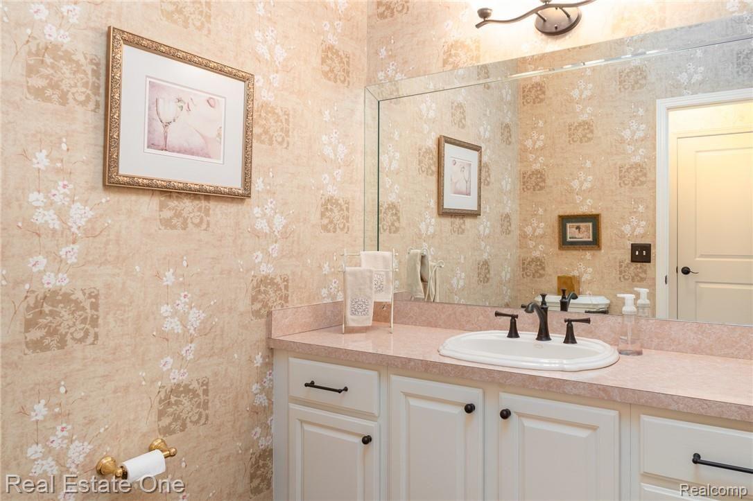 3547 Joshua Drive Rochester, MI 48307 - Photo 15 of 32 DSC01203-Edit.jpg