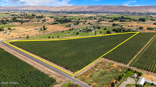 $299,900 | Nka Apricot Road, Grandview, WA 98930