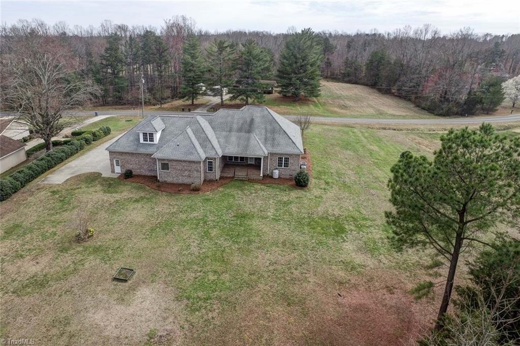 7140 Ellison Road Stokesdale, NC 27357 - Photo 5 of 30 Gallery Image 5