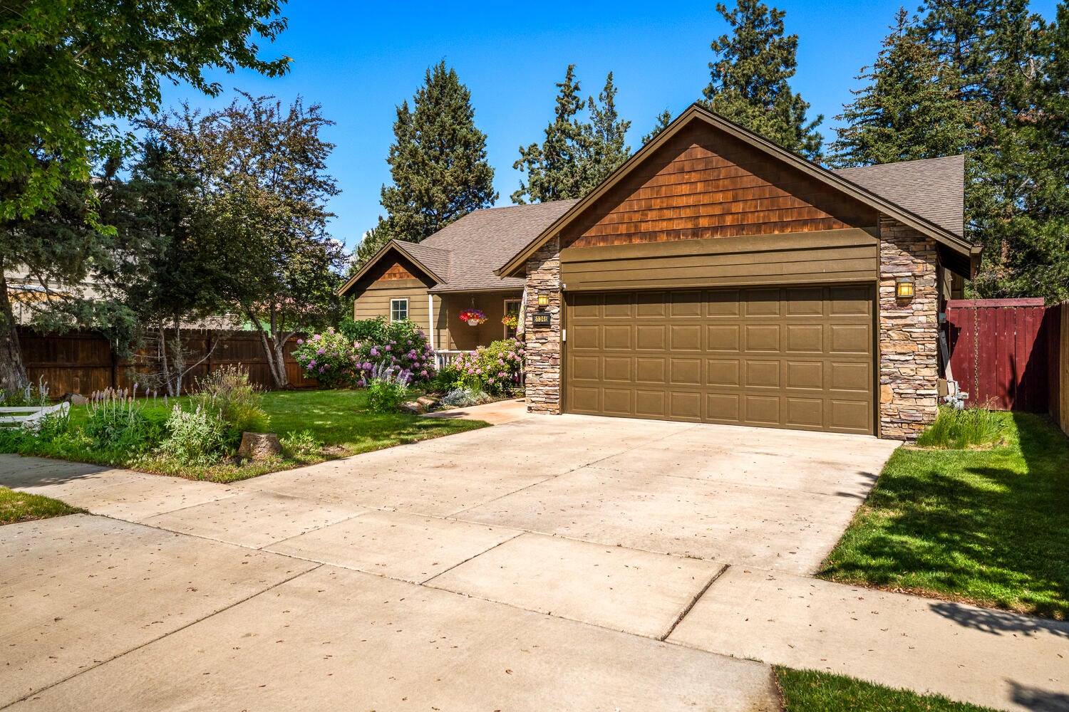 61346 Whitetail Street Bend, OR 97702 - Photo 15 of 53 15