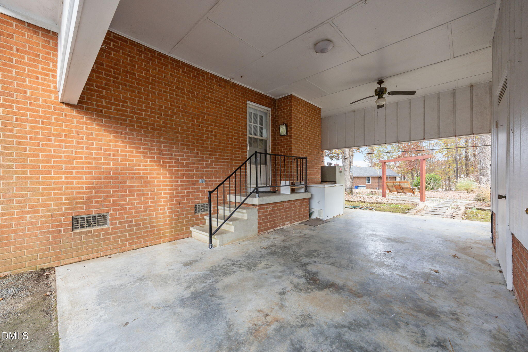 1526 Rogers Road Graham, NC 27253 - Photo 3 of 26 41-web-or-mls-IMG_0596