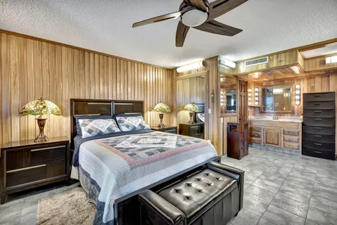 $180,000 | 3910 Inverrary Boulevard, Unit 601B, Lauderhill, FL 33319