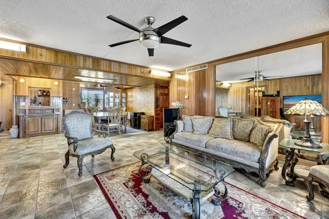 $180,000 | 3910 Inverrary Boulevard, Unit 601B, Lauderhill, FL 33319