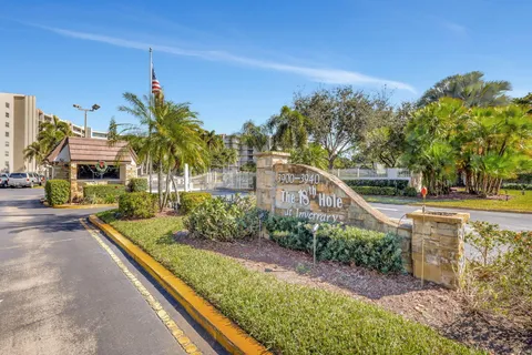 $180,000 | 3910 Inverrary Boulevard, Unit 601B, Lauderhill, FL 33319