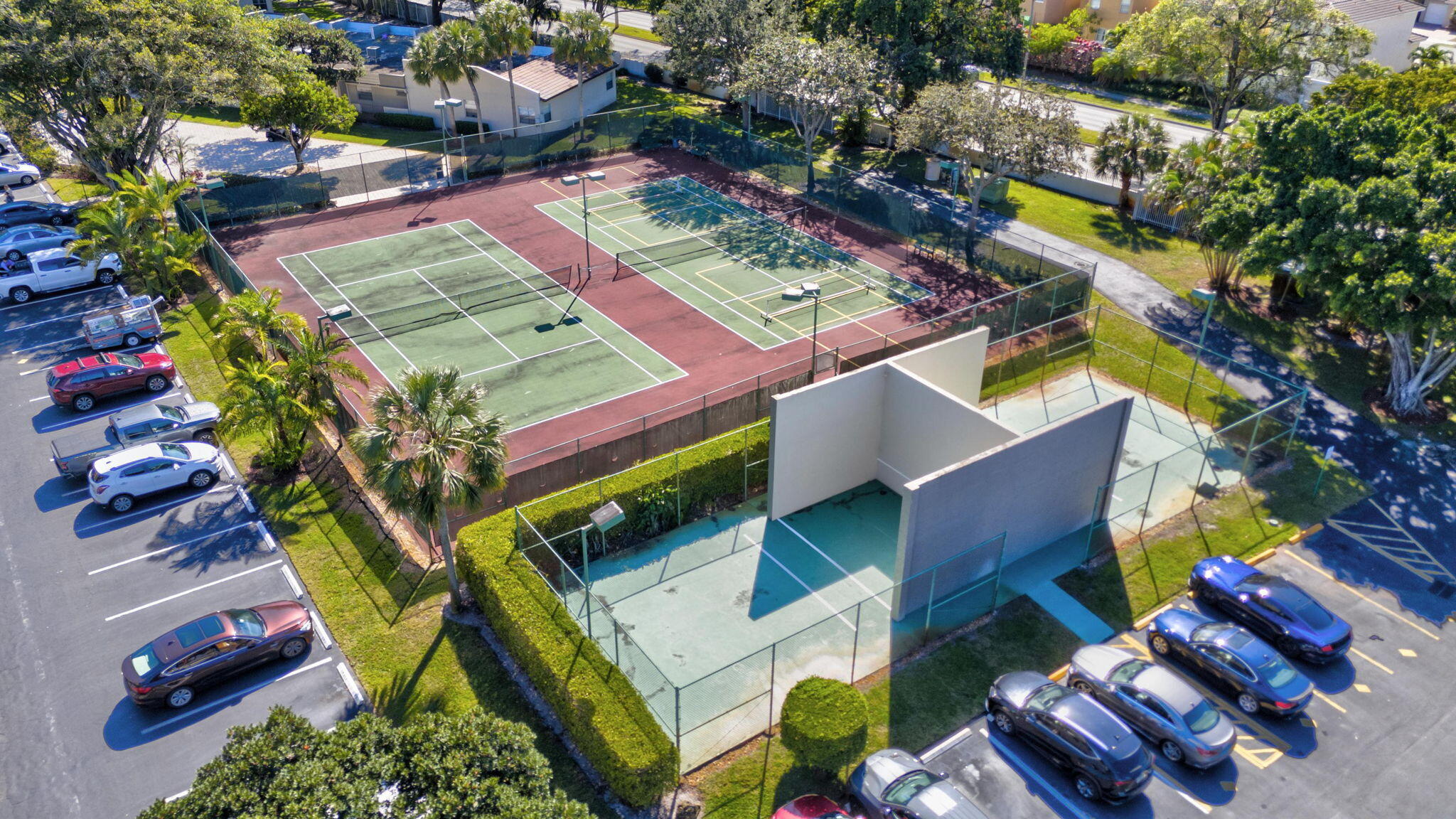 3910 Inverrary Boulevard, Unit 601B Lauderhill, FL 33319 - Photo 34 of 56 45-web-or-mls-DJI_20250128134815_0788_D_