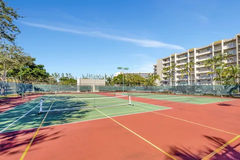 $180,000 | 3910 Inverrary Boulevard, Unit 601B, Lauderhill, FL 33319