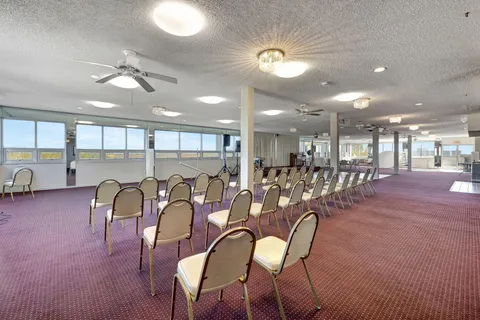 $180,000 | 3910 Inverrary Boulevard, Unit 601B, Lauderhill, FL 33319