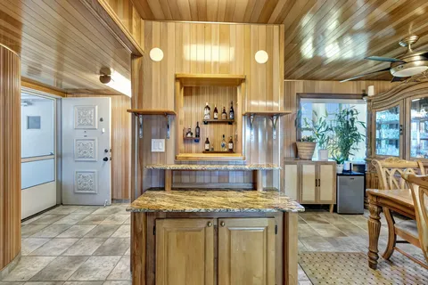 $180,000 | 3910 Inverrary Boulevard, Unit 601B, Lauderhill, FL 33319