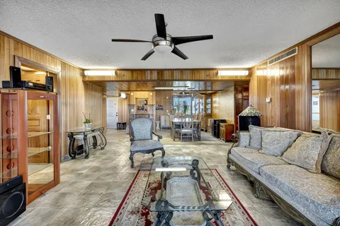 $180,000 | 3910 Inverrary Boulevard, Unit 601B, Lauderhill, FL 33319