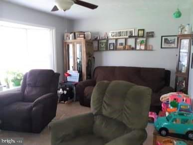 166 Grover Road Edinburg, VA 22824 - Photo 9 of 14 Living Room