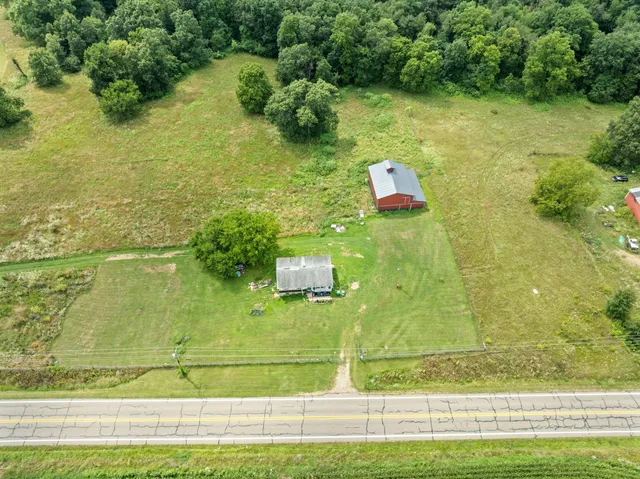 $199,000 | 68090 Calvin Center Road, Cassopolis, MI 49031