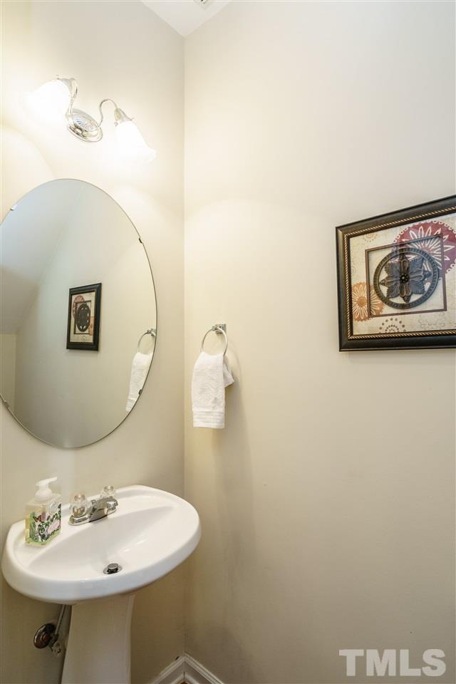 4341 Sugarbend Way Raleigh, NC 27606 - Photo 16 of 25 Gallery Image 16