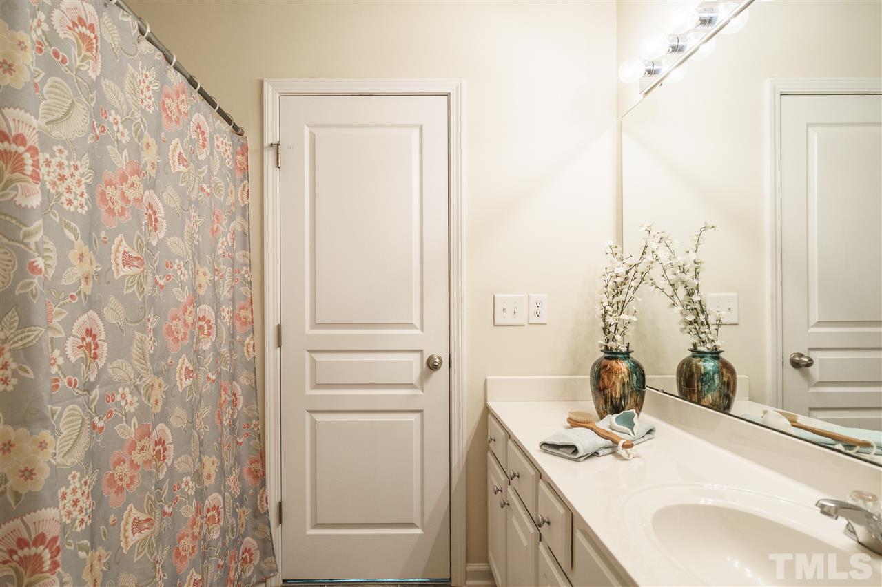 4341 Sugarbend Way Raleigh, NC 27606 - Photo 20 of 25 Gallery Image 20