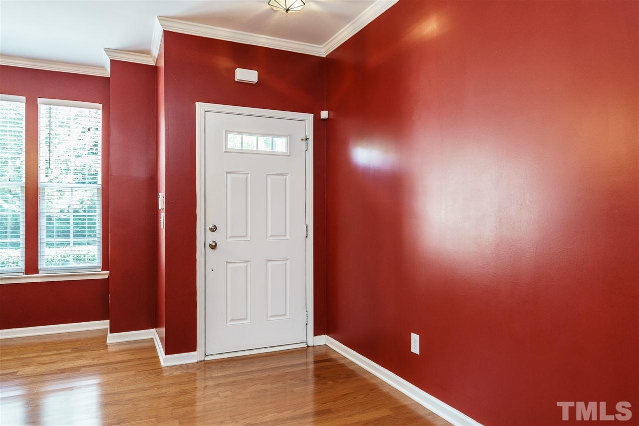 4341 Sugarbend Way Raleigh, NC 27606 - Photo 3 of 25 Gallery Image 3