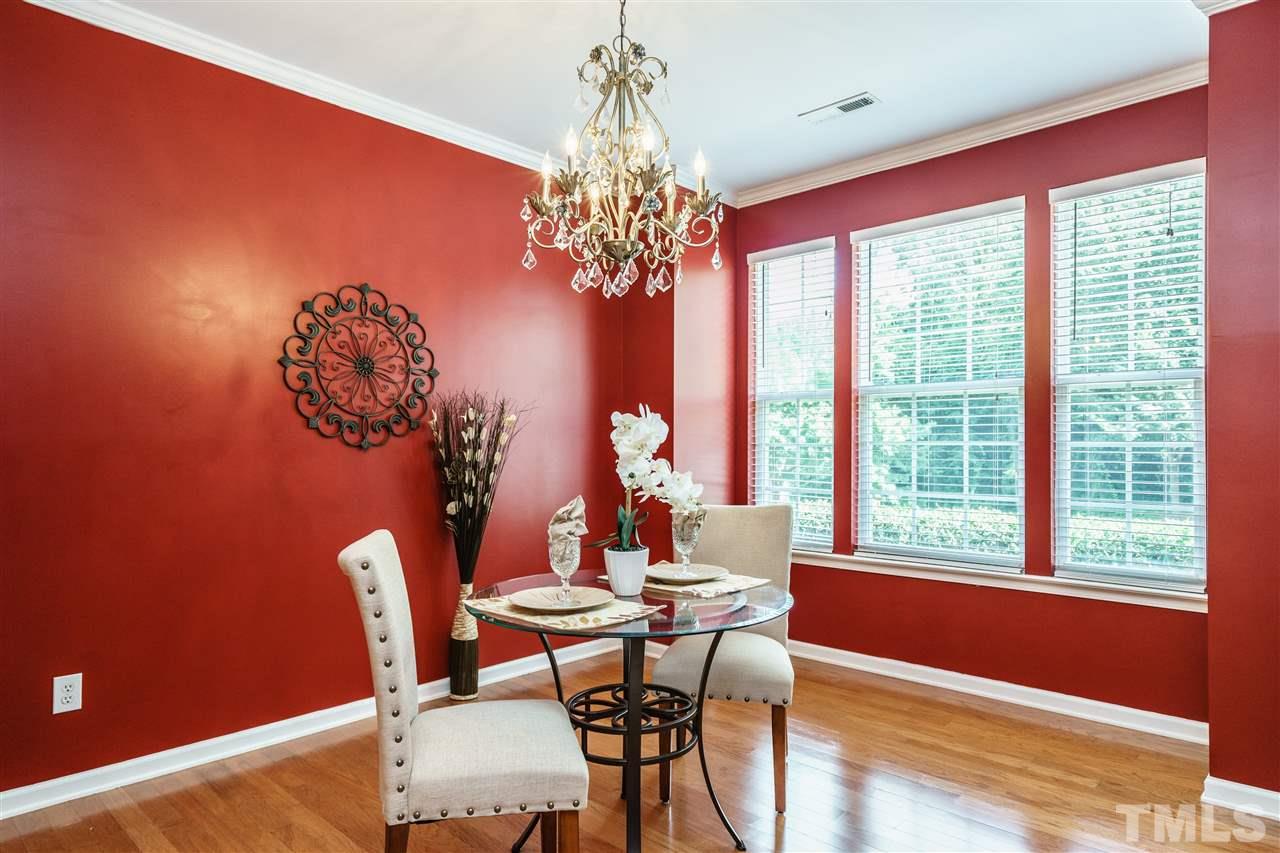 4341 Sugarbend Way Raleigh, NC 27606 - Photo 4 of 25 Gallery Image 4