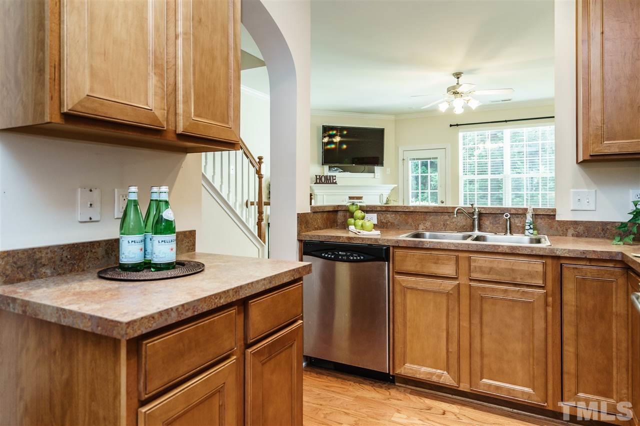 4341 Sugarbend Way Raleigh, NC 27606 - Photo 6 of 25 Gallery Image 6