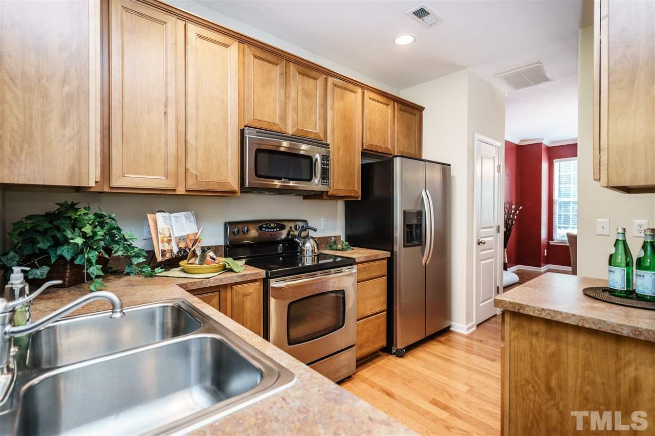 4341 Sugarbend Way Raleigh, NC 27606 - Photo 10 of 25 Gallery Image 10