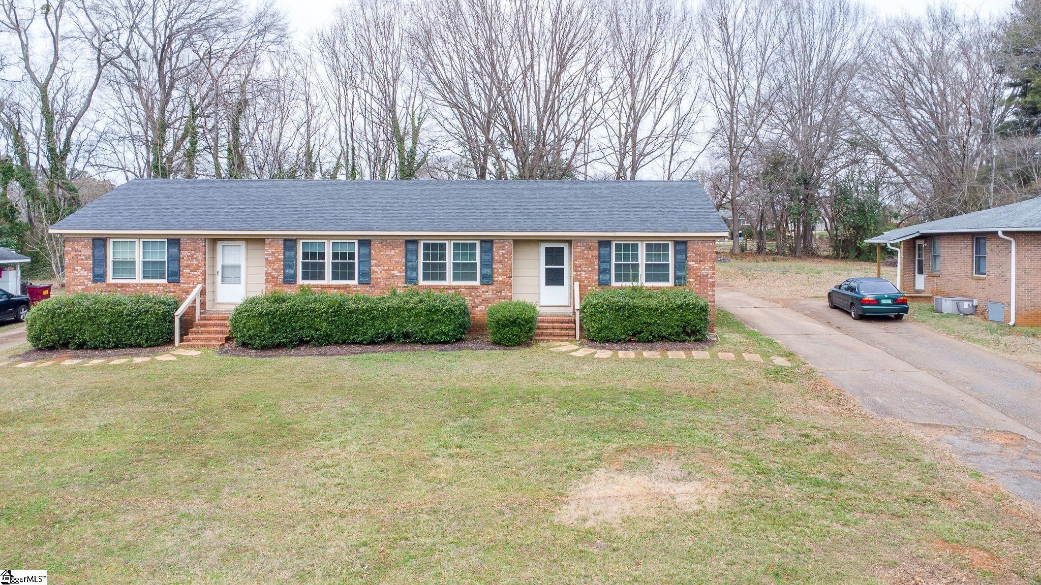 1608 Springfield Road Boiling Springs, SC 29316 - Photo 1 of 39 Gallery Image 1