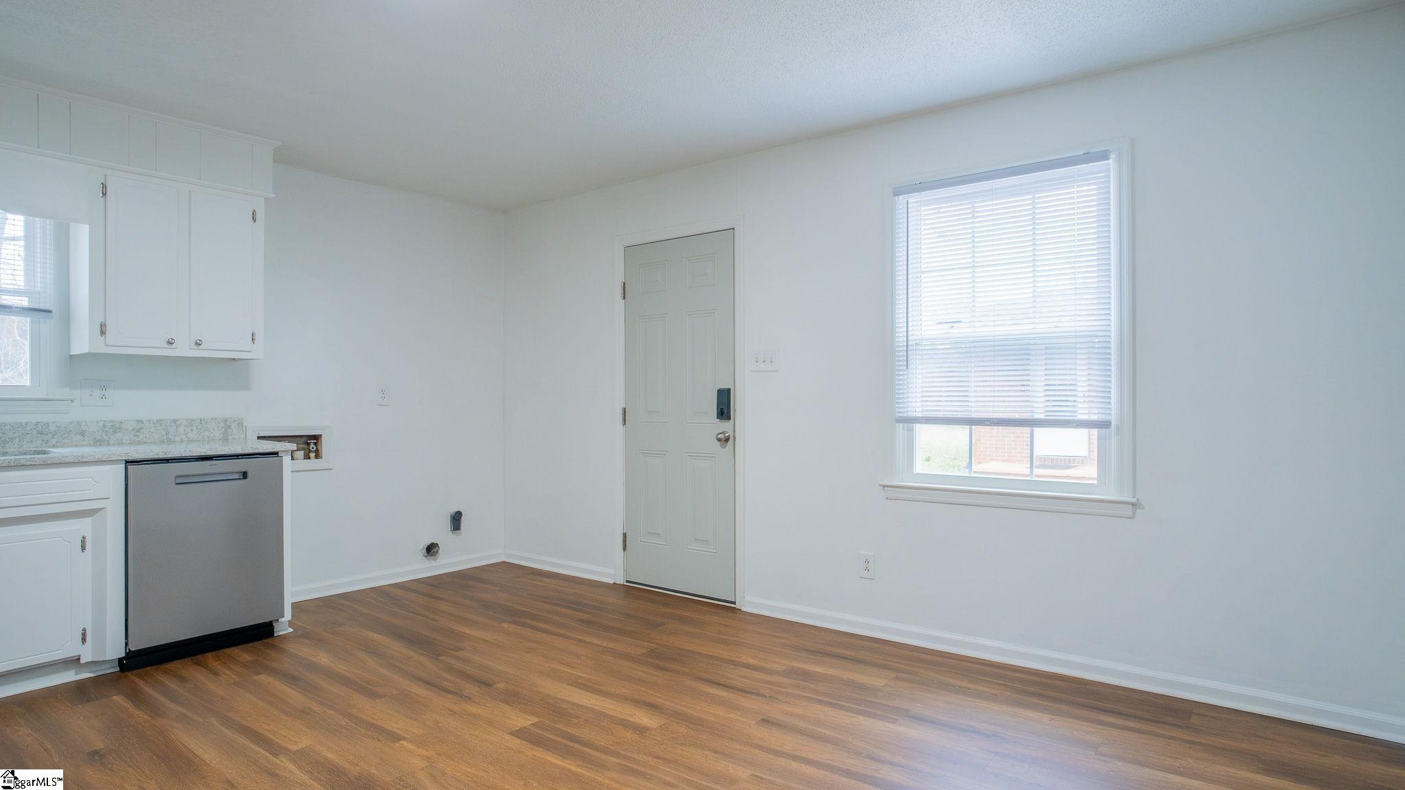 1608 Springfield Road Boiling Springs, SC 29316 - Photo 11 of 39 Gallery Image 11