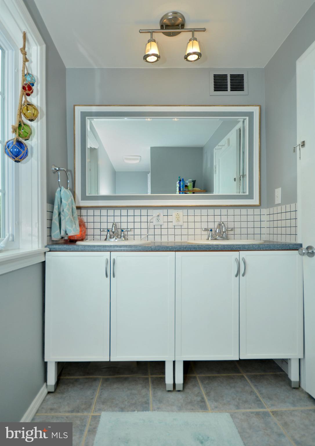 614 Monkton Road Monkton, MD 21111 - Photo 15 of 40 Upper Bathroom