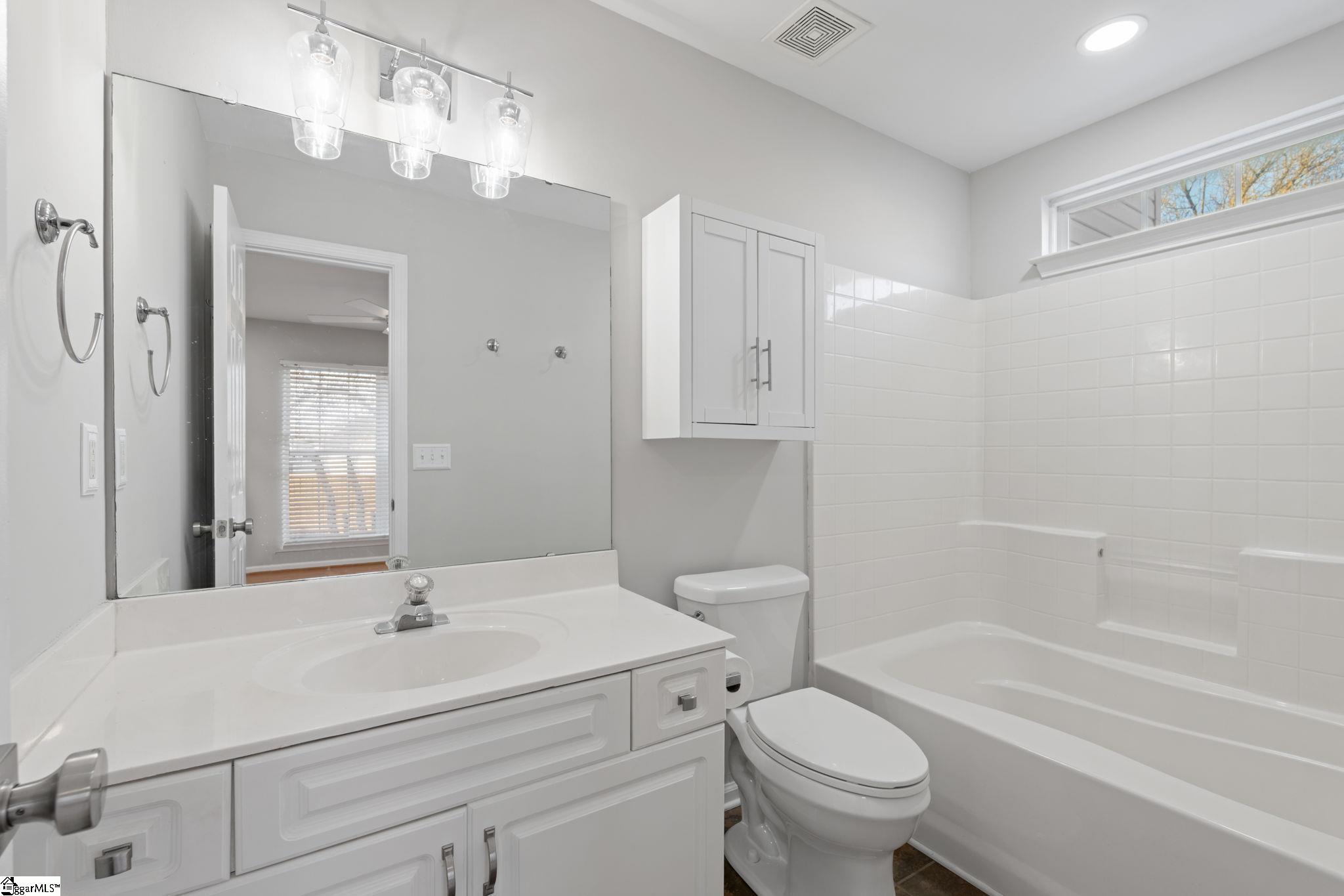 12 Woolridge Way Greer, SC 29650 - Photo 4 of 28