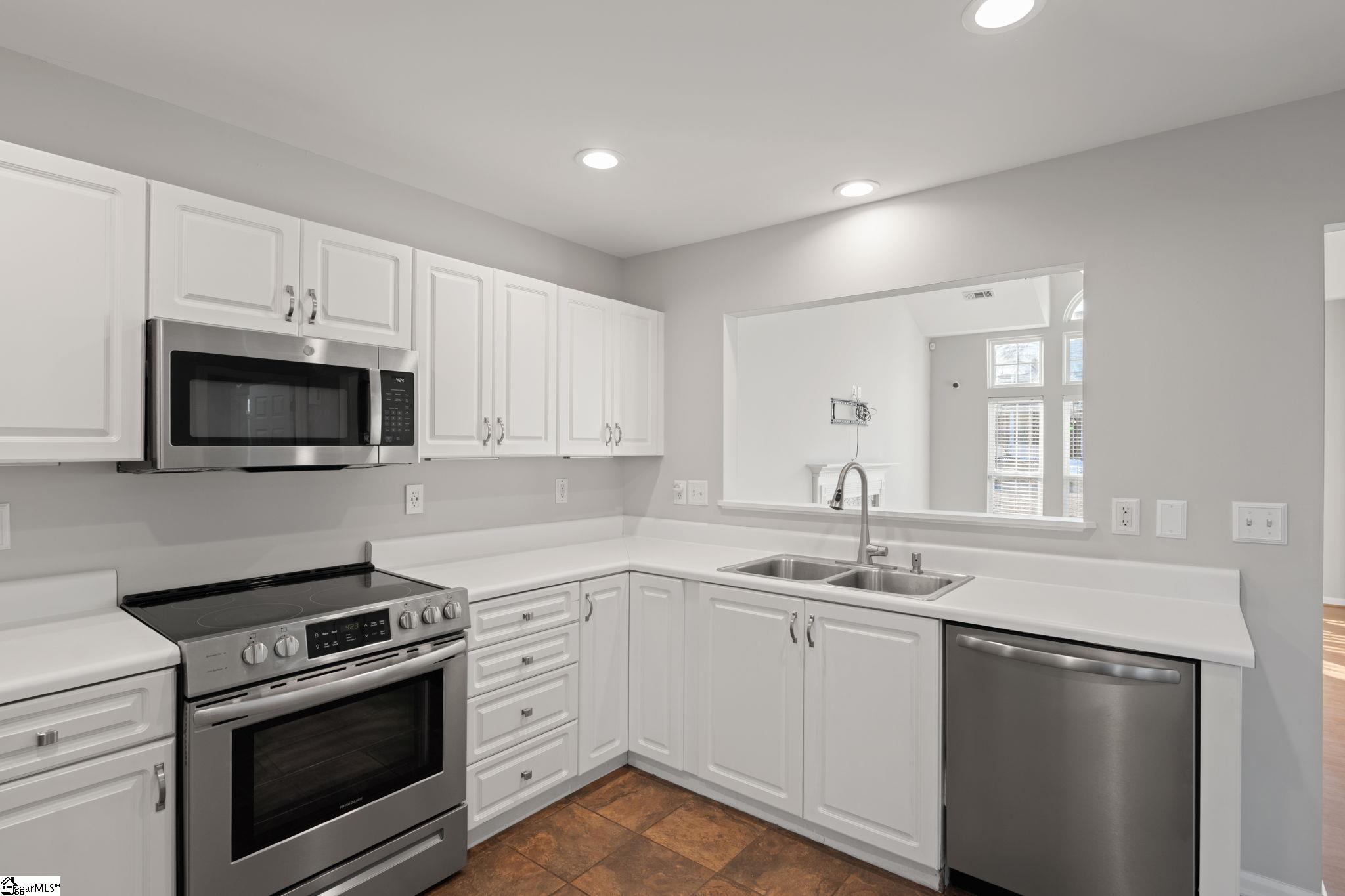 12 Woolridge Way Greer, SC 29650 - Photo 5 of 27