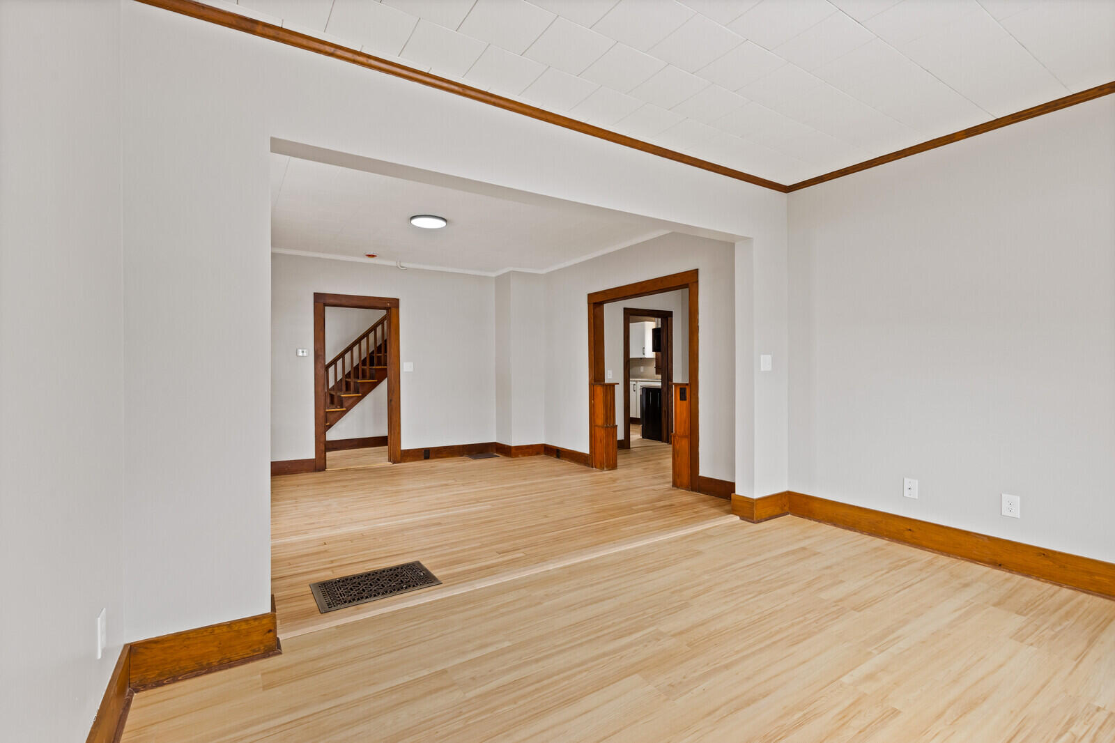 95 Eastern Avenue Augusta, ME 04330 - Photo 21 of 45 31_BP5A1773_mls