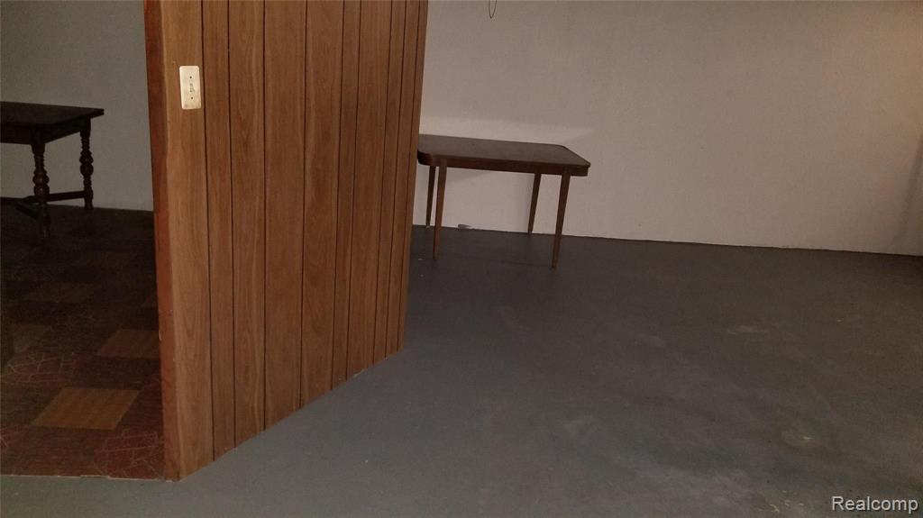 8358 Harding Center Line, MI 48015 - Photo 22 of 26