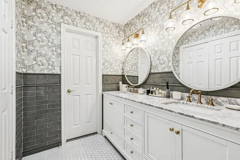 $578,000 | 3635 Bryan Street, Dallas, TX 75204