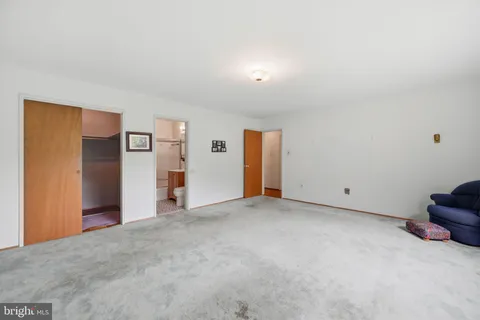 $485,000 | 5301 Westbard Circle, Unit 334, Bethesda, MD 20816