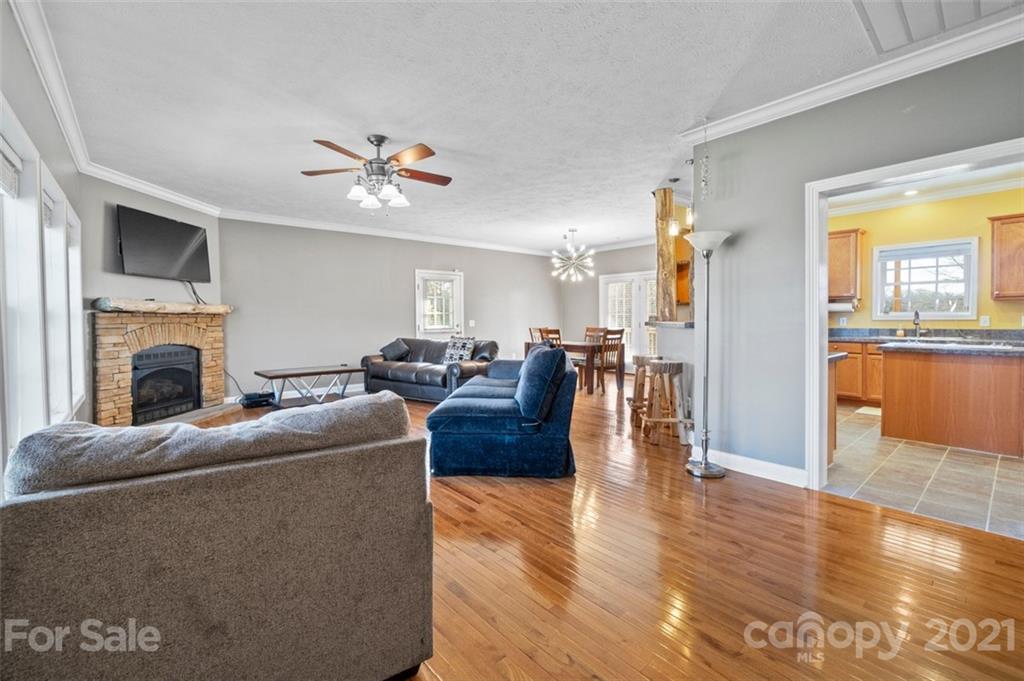 718 Powell Bridge Road Harmony, NC 28634 - Photo 5 of 47 Gallery Image 5