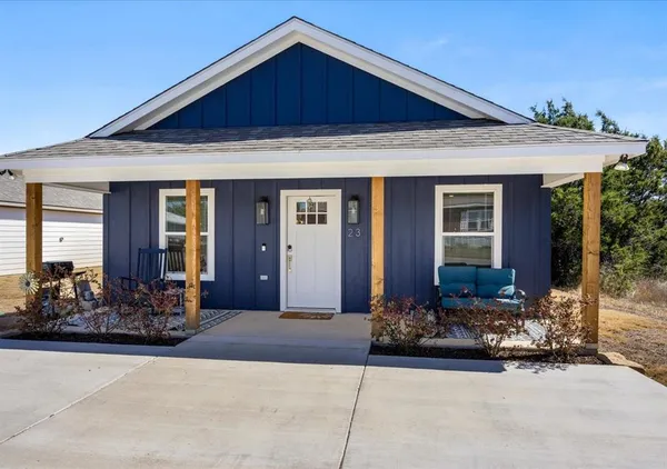 $279,900 | 2301 Meteor Trail, Granbury, TX 76048
