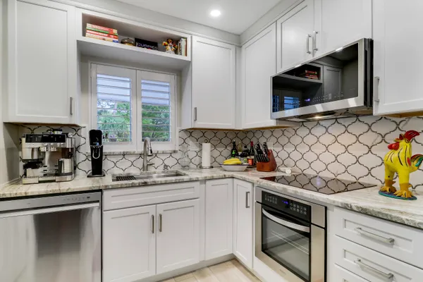 $345,000 | 1 Garden Street, Unit 207L, Tequesta, FL 33469