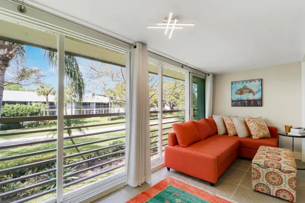 $345,000 | 1 Garden Street, Unit 207L, Tequesta, FL 33469
