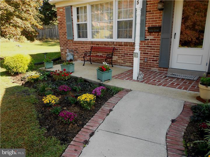 1005 Beech Road Wallingford, PA 19086 - Photo 2 of 22 Gallery Image 2