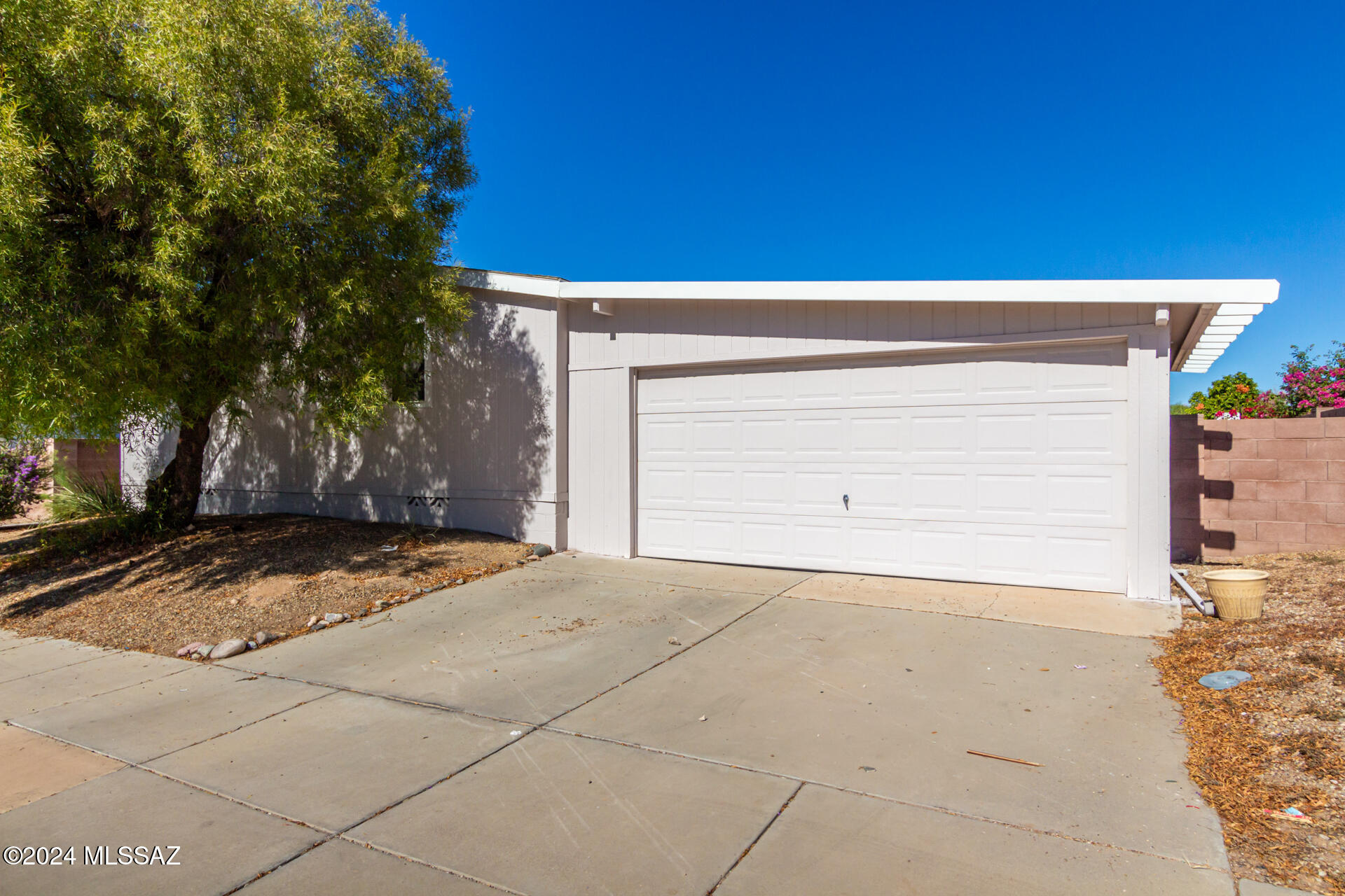 6137 East Window Ridge Lane Tucson, AZ 85756 - Photo 4 of 36 Gallery Image 4