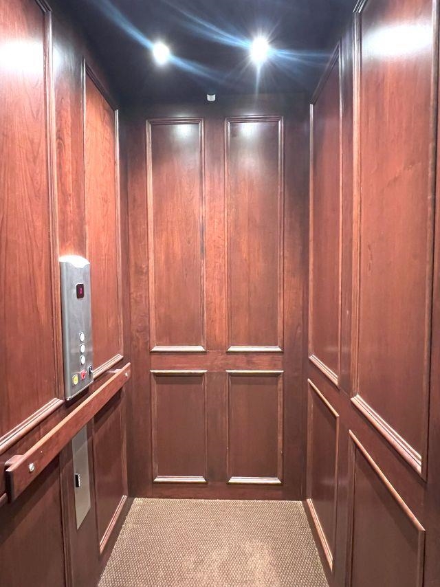 9125 Highway 196 Collierville, TN 38017 - Photo 22 of 40 a view of room with elevator
