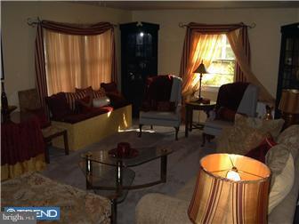 7 Country Club Road Willingboro, NJ 08046 - Photo 11 of 12 Living Room