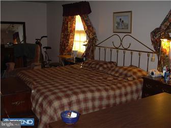 7 Country Club Road Willingboro, NJ 08046 - Photo 8 of 12 Bedroom - Main