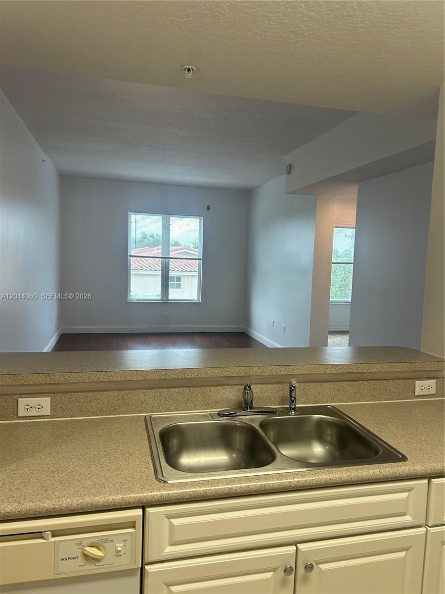 1155 Main Street, Unit 301 Jupiter, FL 33458 - Photo 5 of 25
