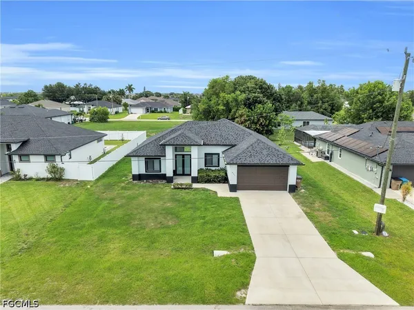 $370,000 | 627 Northwest 2nd Terrace, Cape Coral, FL 33993