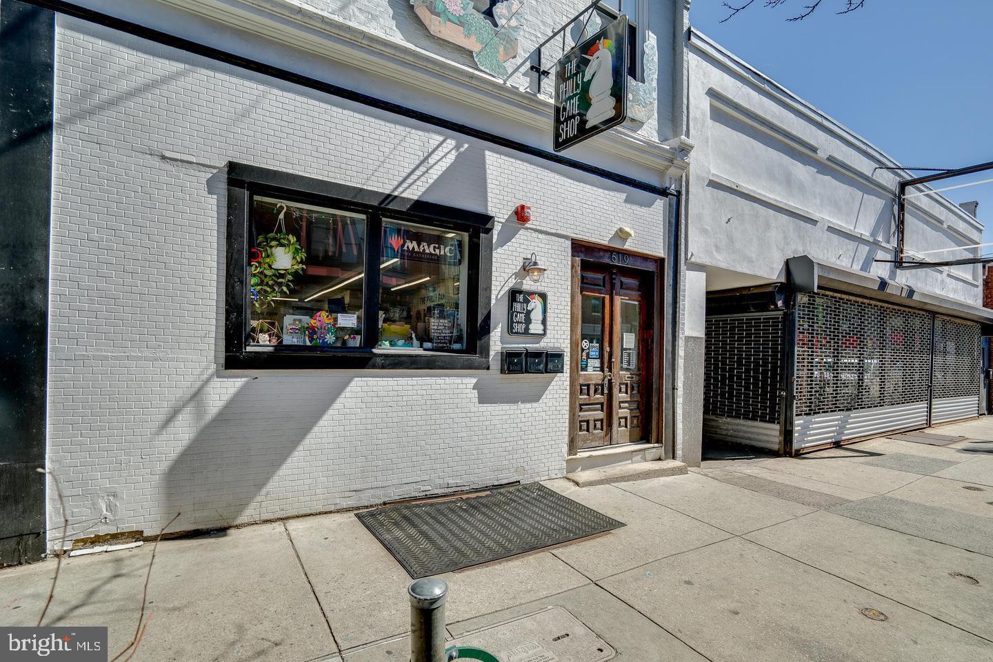 519 South 5th Street Philadelphia, PA 19147 - Photo 2 of 17 a view of a door of the house