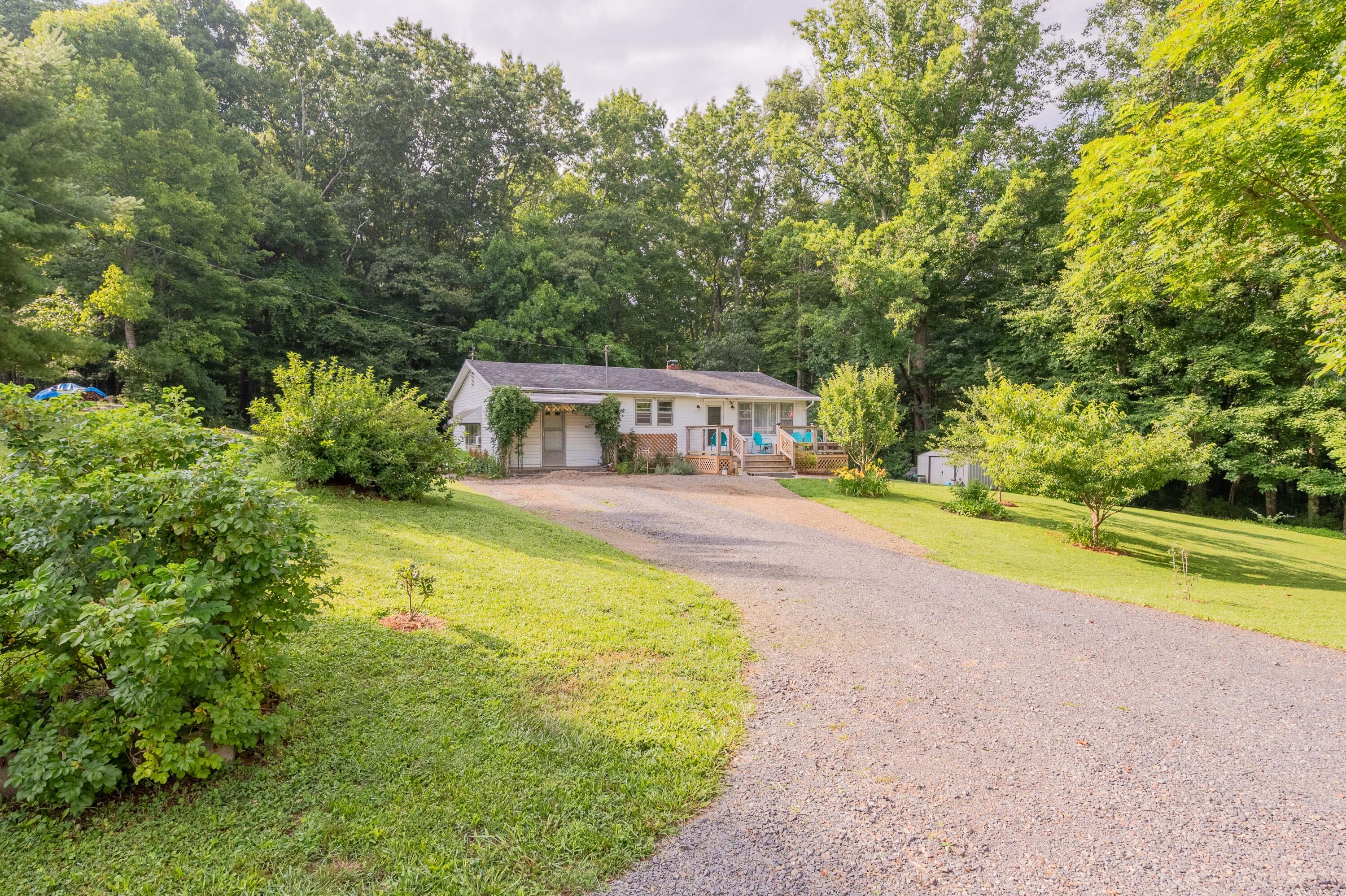711 Shelor Road Southwest Meadows Of Dan, VA 24120 - Photo 1 of 39 meadows of dan-2